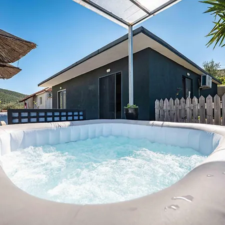 Calmo Apartman